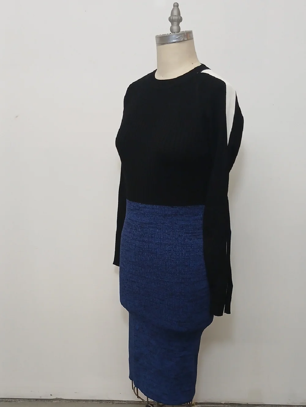 Sportmax Black Ribbed Knit Bodycon Dress - Picture 3 of 9